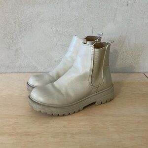 Soda boots 5.5 cream